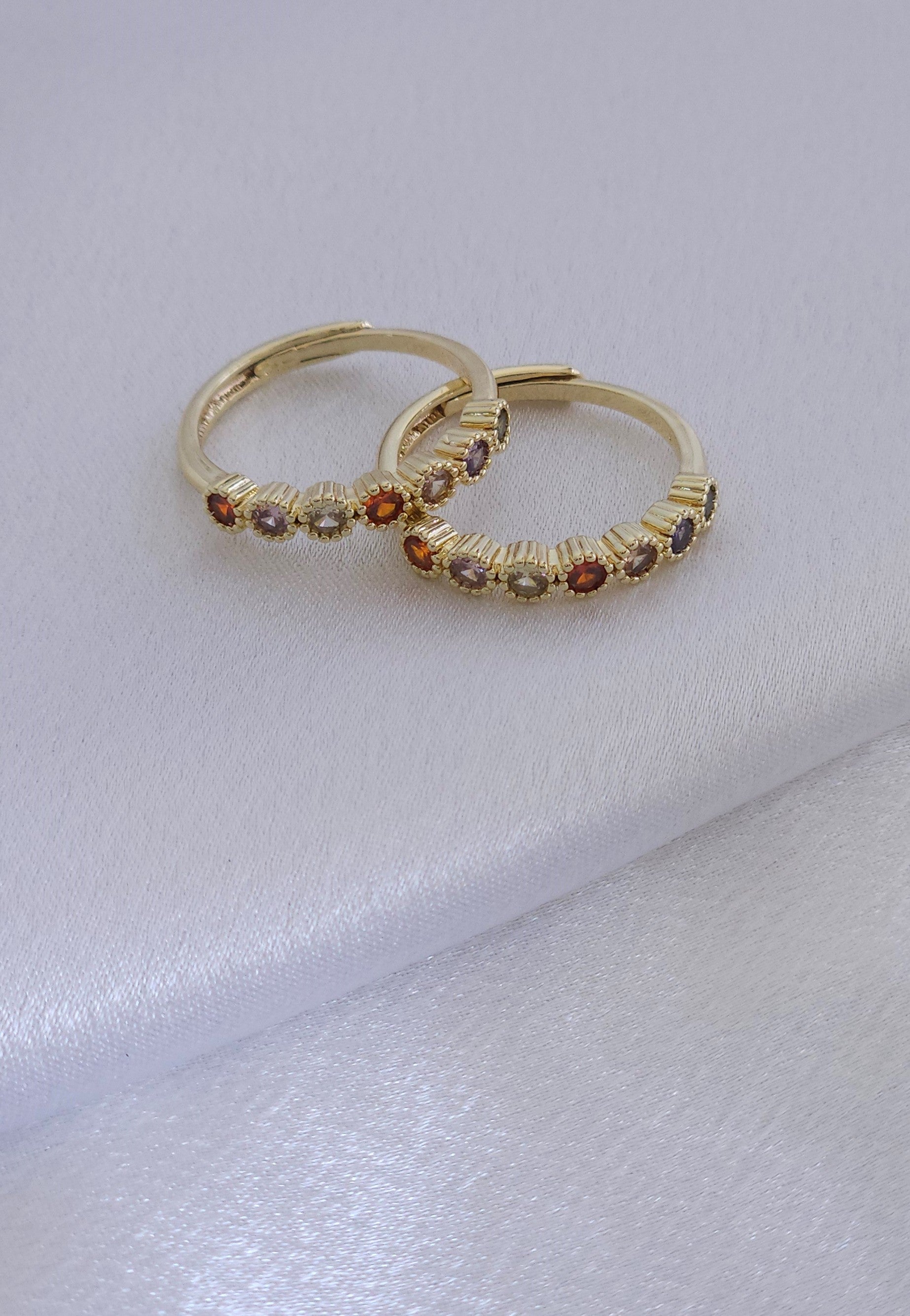 R7025 - Ring