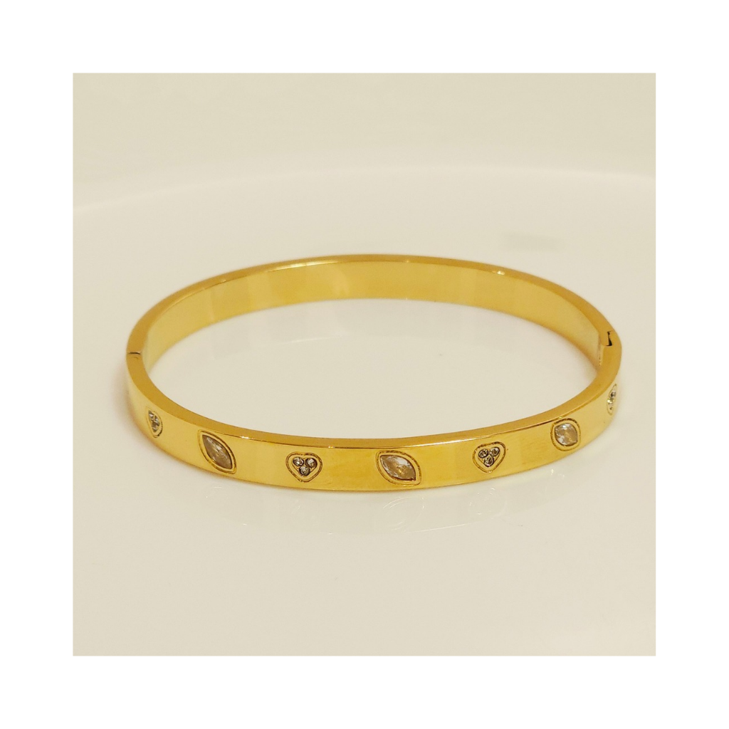 B7102 - Bangle Bracelet