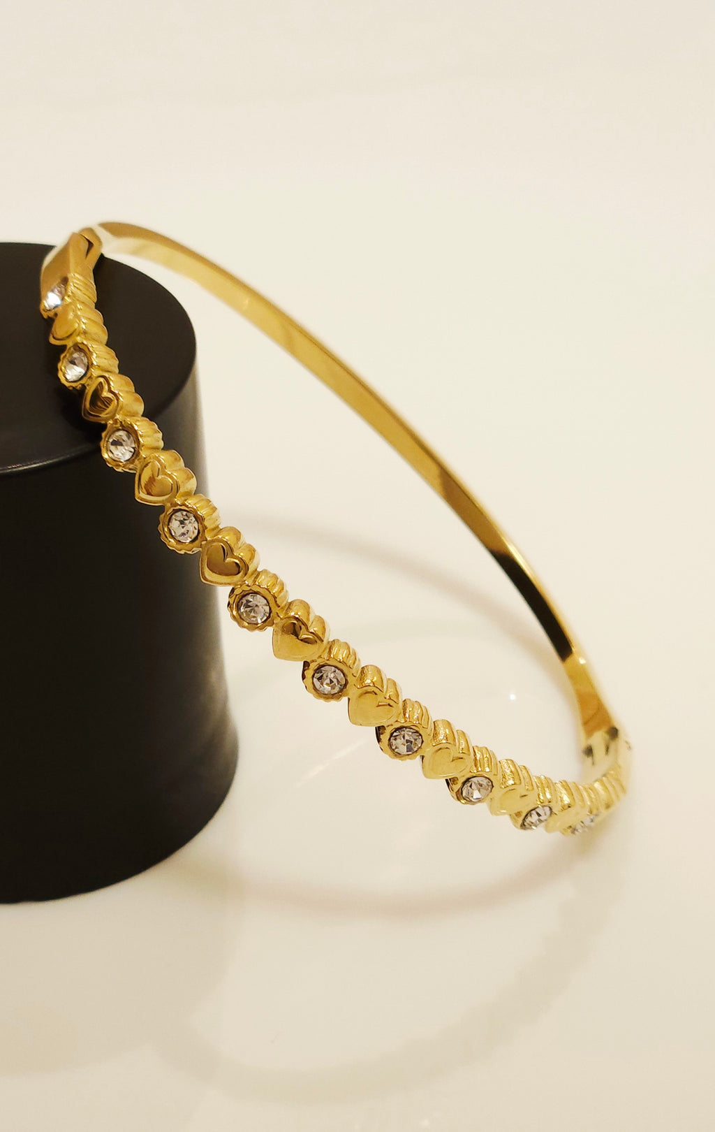 B7108 - Bangle Bracelet